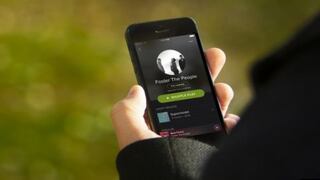 Facebook habilita la opción de enviar canciones de Spotify a través del chat