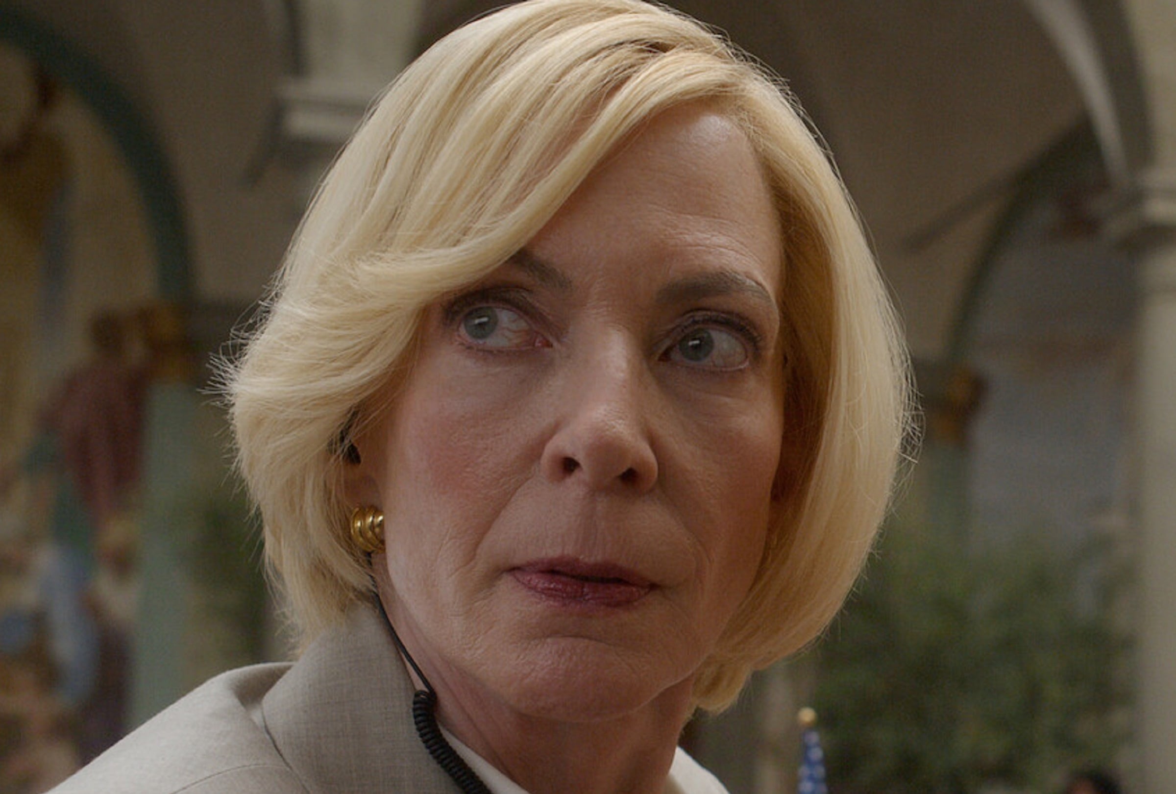 Grace Penn (Allison Janney) toma decisiones cuestionables en la cuarta temporada de "La diplomática", que se estrenó el 15 de octubre (Foto: Netflix)