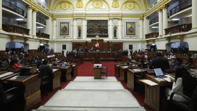 Congreso: piden regular procedimiento para que un parlamentario renuncie a su bancada