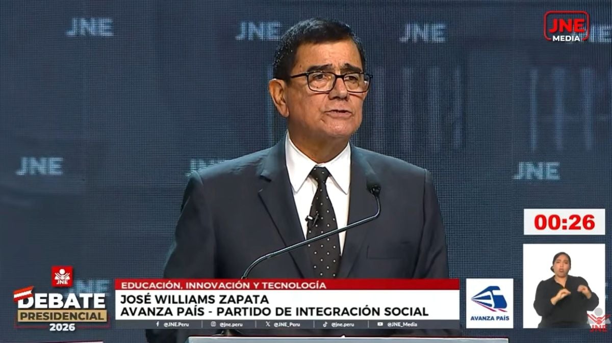 José Williams propuso cerrar la brecha educativa rural con conectividad, becas e incentivos para docentes durante el debate presidencial del JNE. Foto: Captura Video JNE.