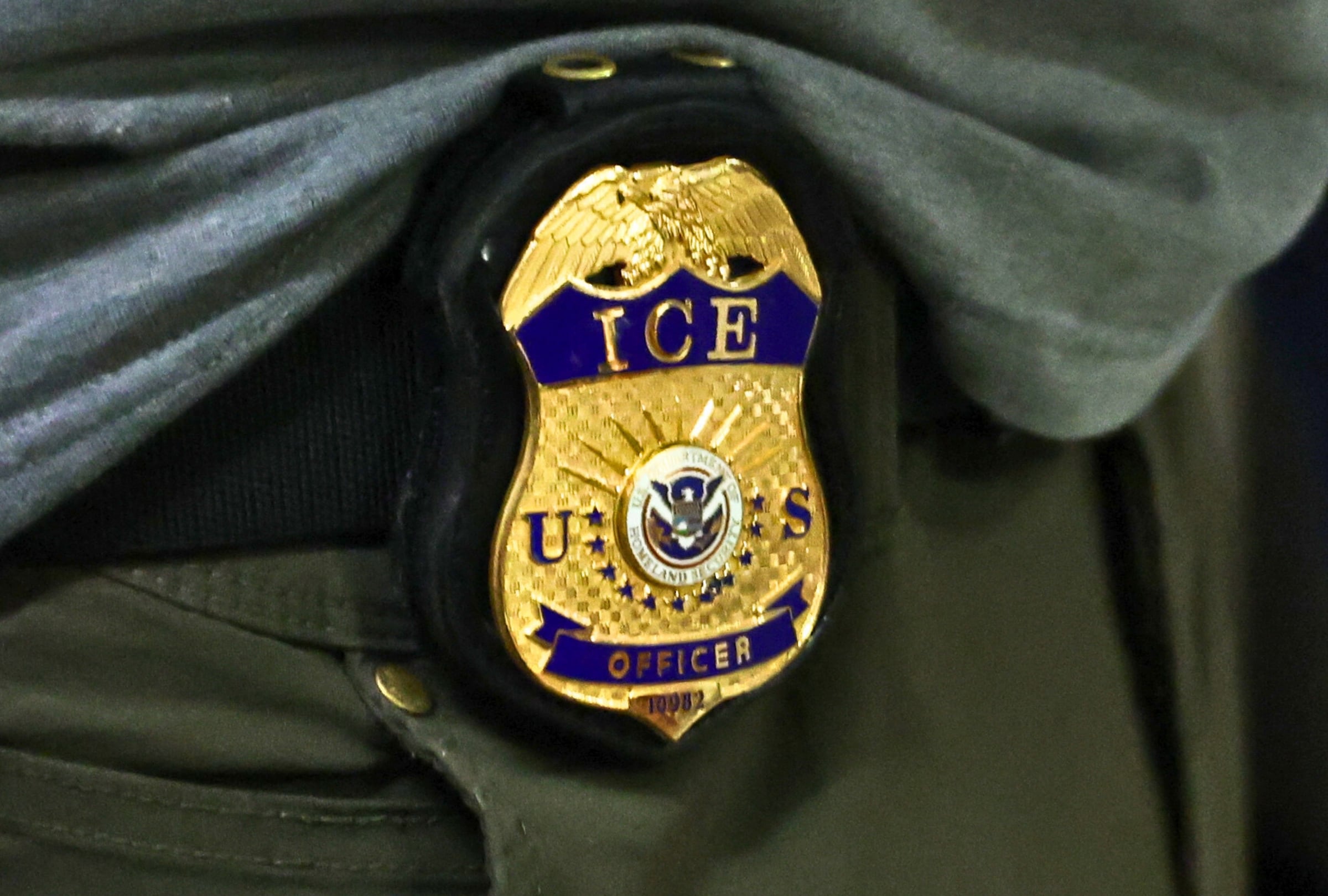 Las funciones de los agentes de ICE incluyen investigaciones sobre delitos relacionados con inmigración y fronteras (Foto: AFP)