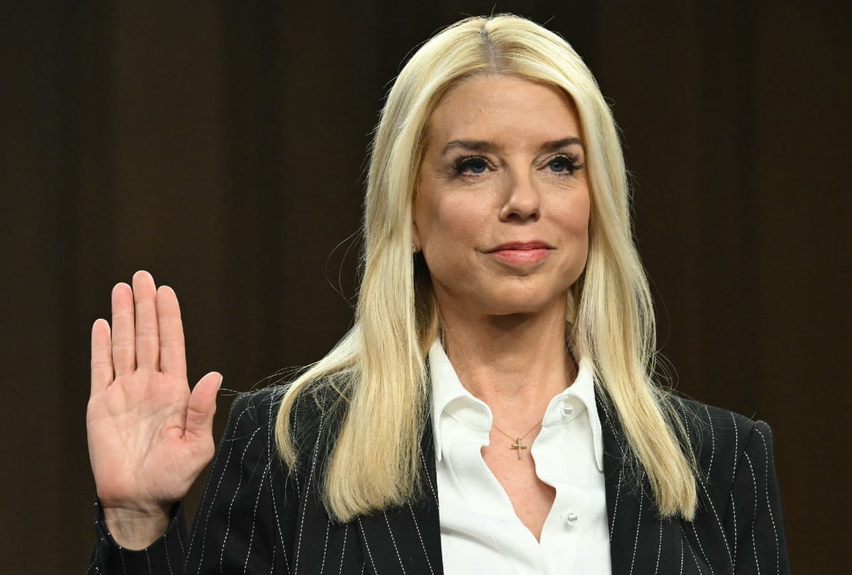 Pam Bondi confirmó que fue diagnosticada con cáncer de tiroides. | Crédito: SAUL LOEB / AFP