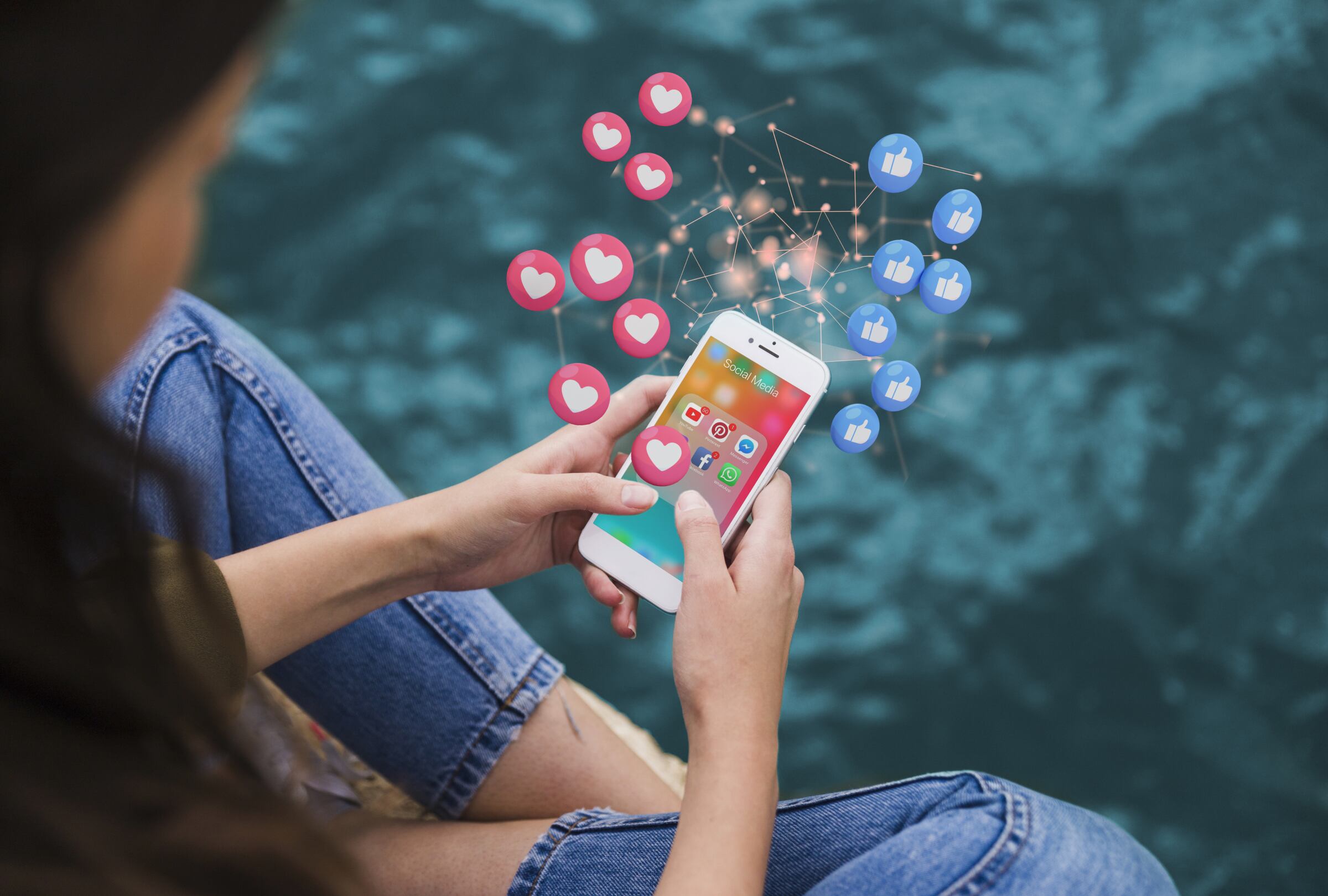 Las plataformas tendrán un año para determinar cómo podrían implementar la prohibición antes de que se apliquen las sanciones. (Foto: Freepik)