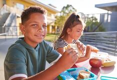 Estados y territorios que entregarán ayuda nutricional con el nuevo programa Summer EBT en 2024