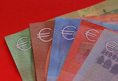 Euro se hunde por temores fiscales en Francia y elecciones en España