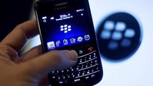 Lenovo examina una eventual adquisición de BlackBerry