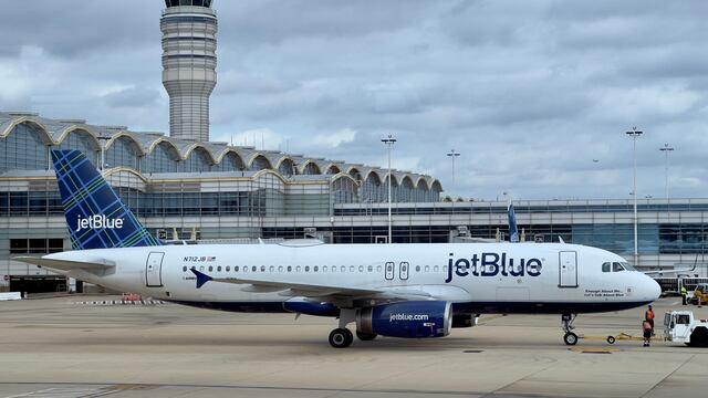Cómo encontrar los vuelos más baratos de la aerolínea JetBlue