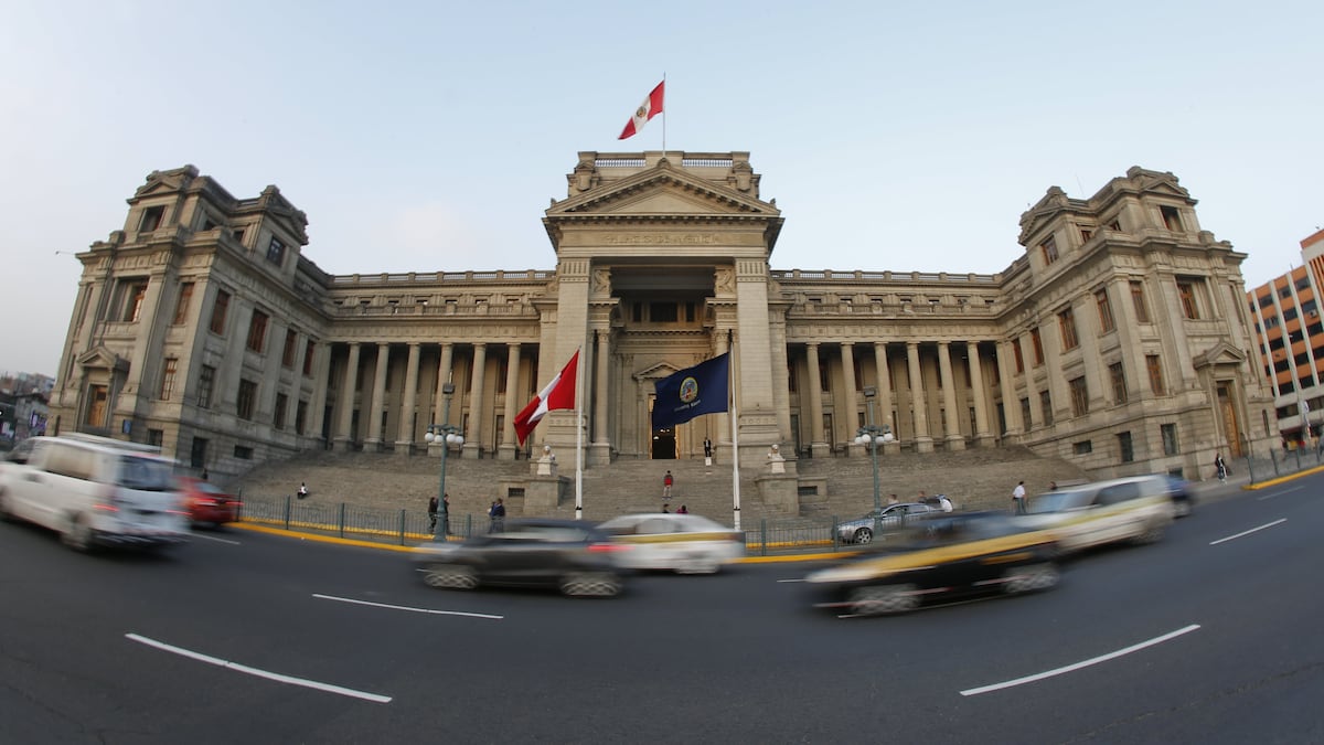 Academia de la Magistratura adelanta examen para futuros jueces y fiscales