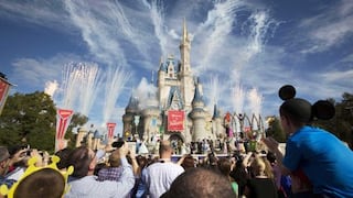 Ganancia trimestral de Disney crece por parques y película "Oz"