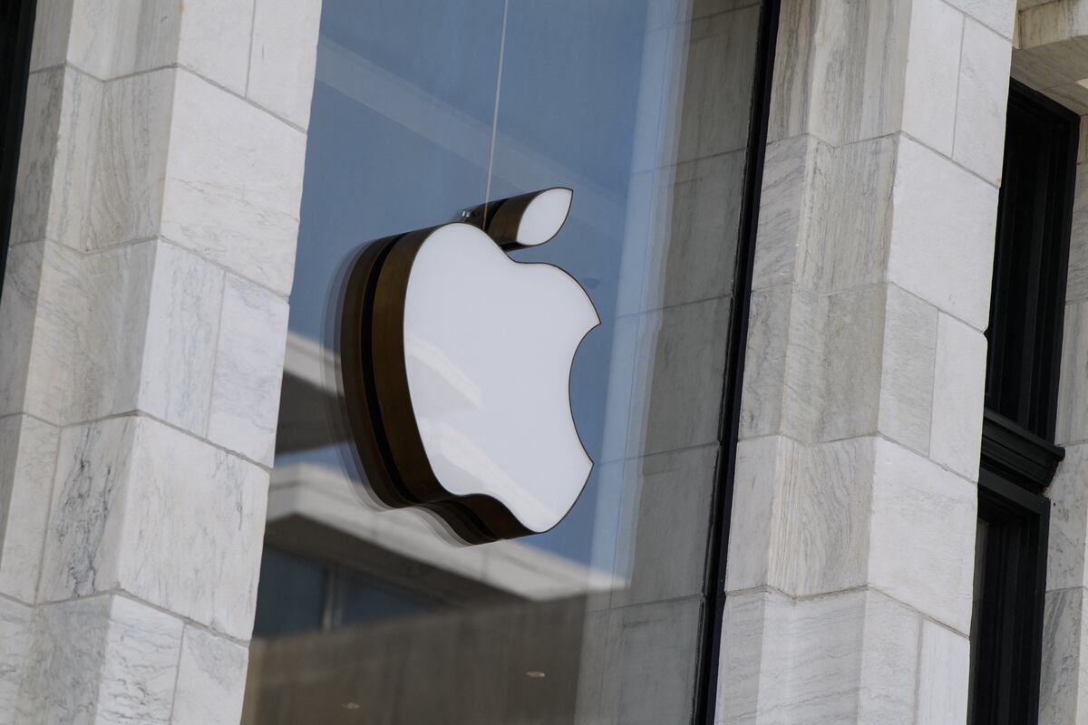 Apple usa su evento de mitad de año para mostrar nuevas tecnologías que los desarrolladores podrán usar en aplicaciones que se ejecutan en dispositivos de la empresa. (Foto: Nicholas Kamm / AFP)