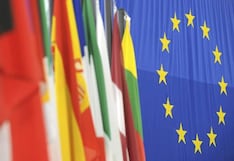 Francia y Alemania mantienen diferencias por ley que prioriza industria “hecha en Europa”