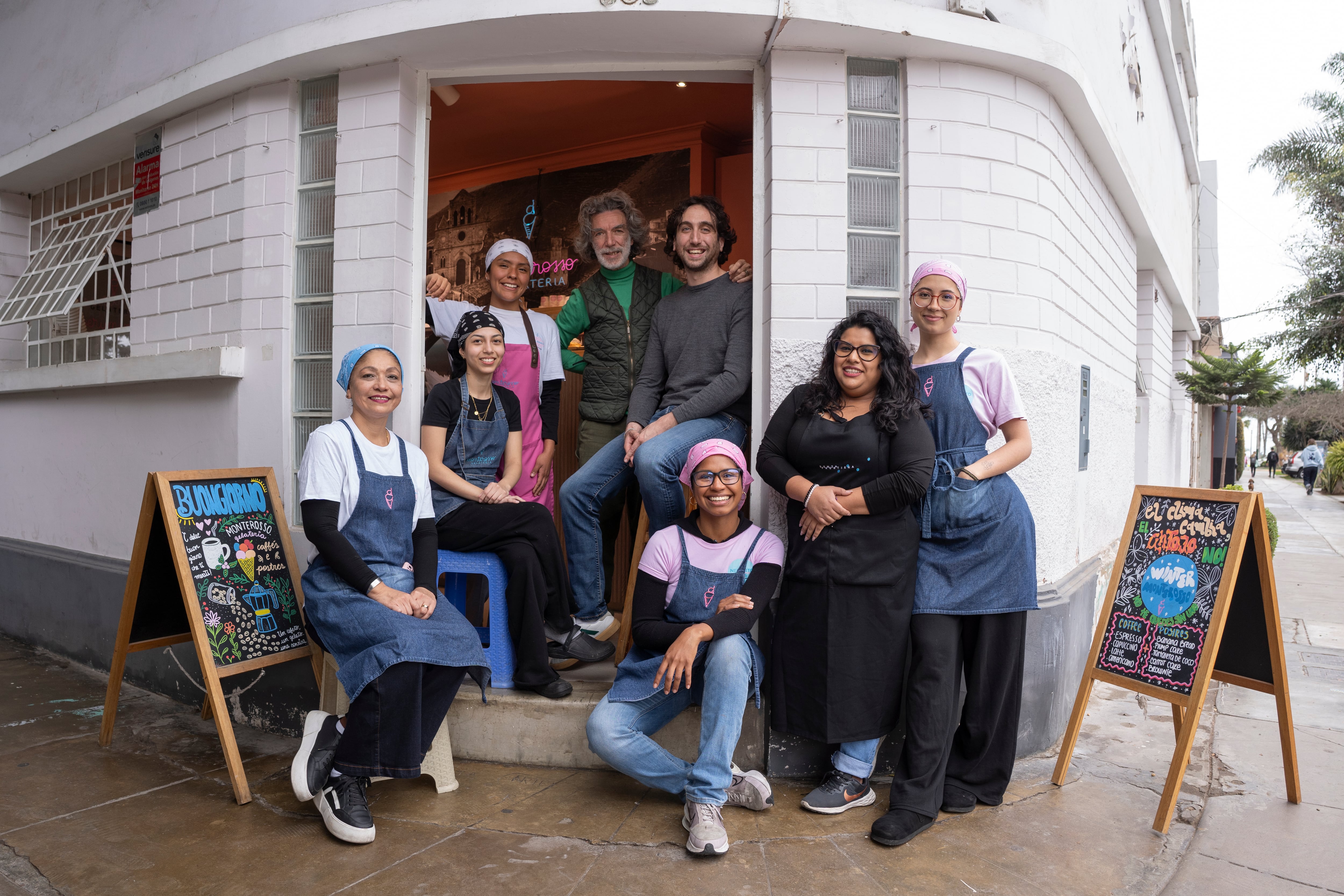 Helados en Lima. "Sus helados pueden describirse en cuatro palabras: originales, equilibrados, delicados e intensos a la vez".