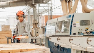 Este es el fabricante peruano de puertas que se expande con hub de operaciones en Centroamérica