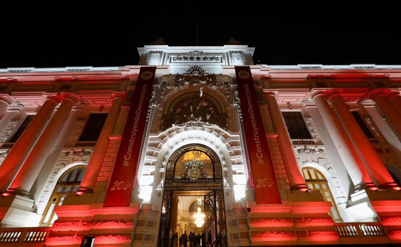 El sistema electoral permite que los partidos internalicen beneficios electorales inmediatos sin asumir el costo de deteriorar la calidad de la representación. (Foto: Congreso)