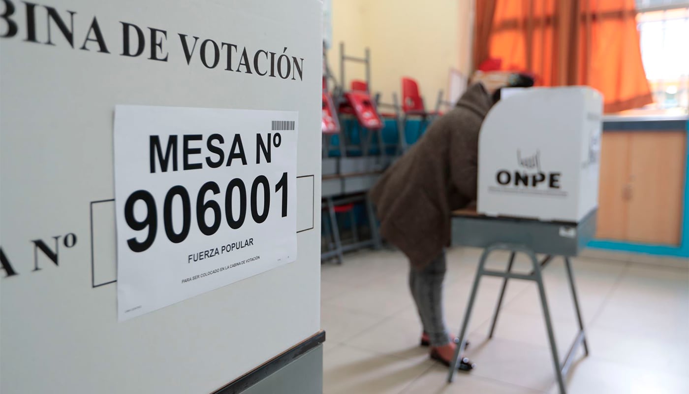 Transparencia desplegó más de 5,000 observadores en Perú y el extranjero.