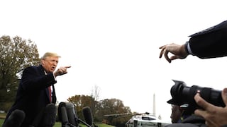 Los tres medios de comunicación vetados por Trump en la Casa Blanca le demandan