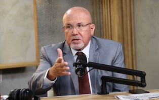Surco otorgó licencia a Carlos Bruce para ser candidato a la alcaldía de Lima
