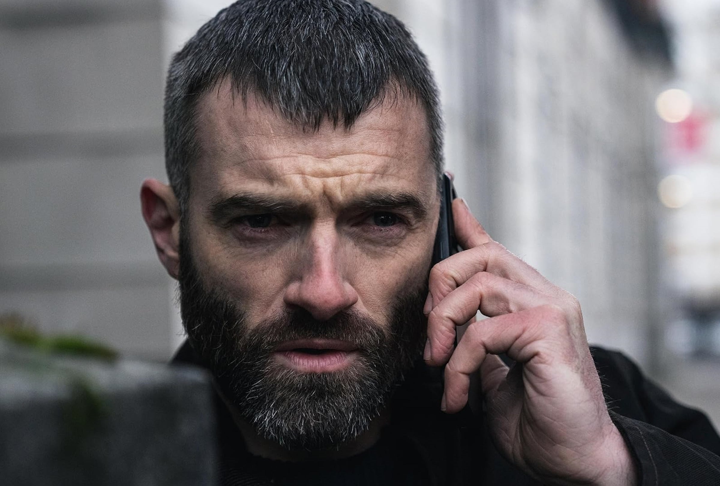 Stuart Martin se encarga de interpretar a Cormac Kelleher en el drama policial de suspenso británico "Tráfico aéreo" (Foto: Buccaneer Media)