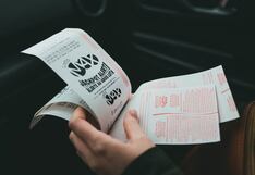 Once mujeres ganan US$ 1.2 millones tras compartir un boleto de 3 dólares en India