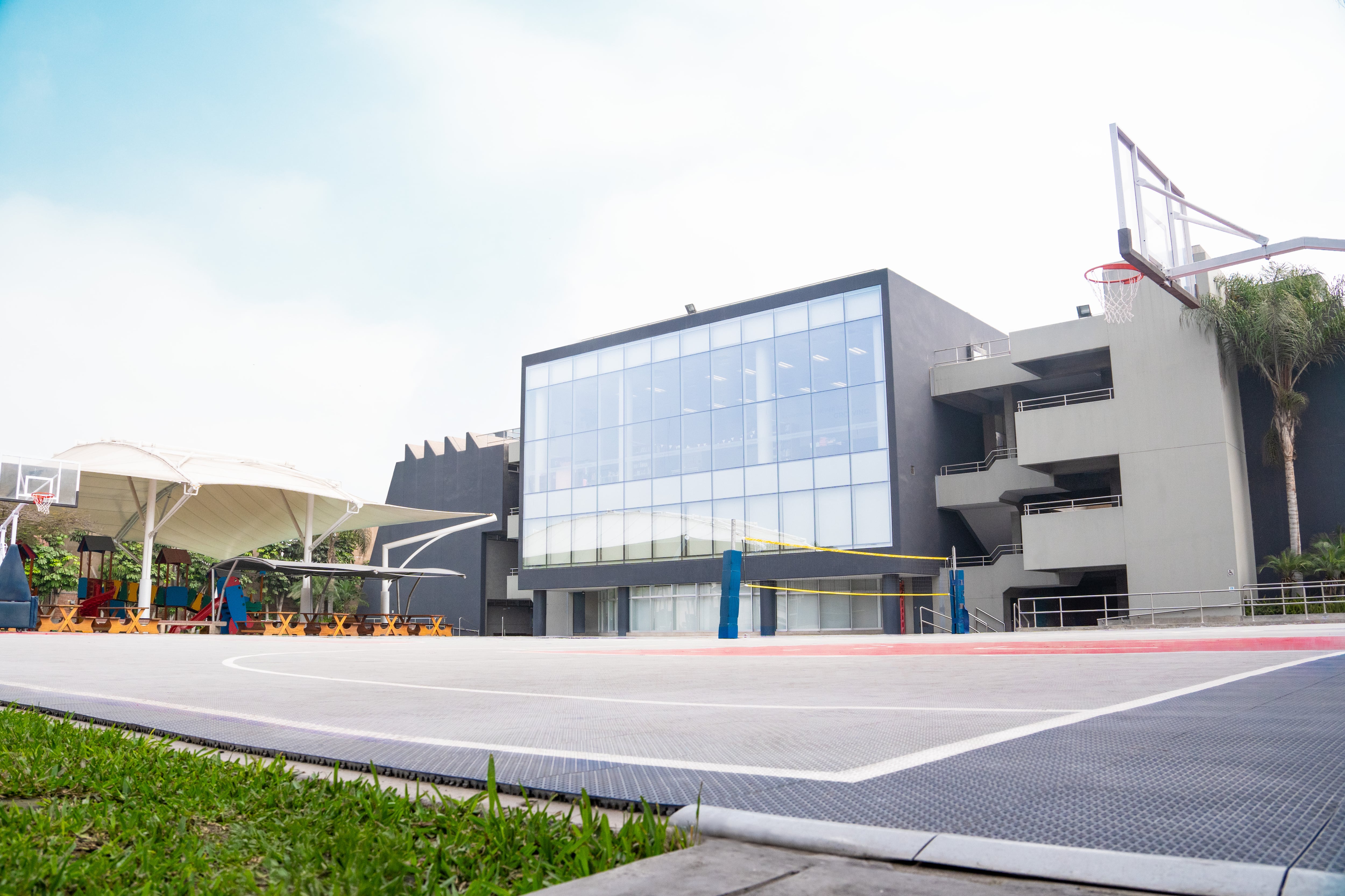 El Colegio Peruano Británico concentra este año sus esfuerzos en el desarrollo de sus instalaciones deportivas, con nuevos espacios multipropósito. Foto: Colegio Peruano Brtiancio