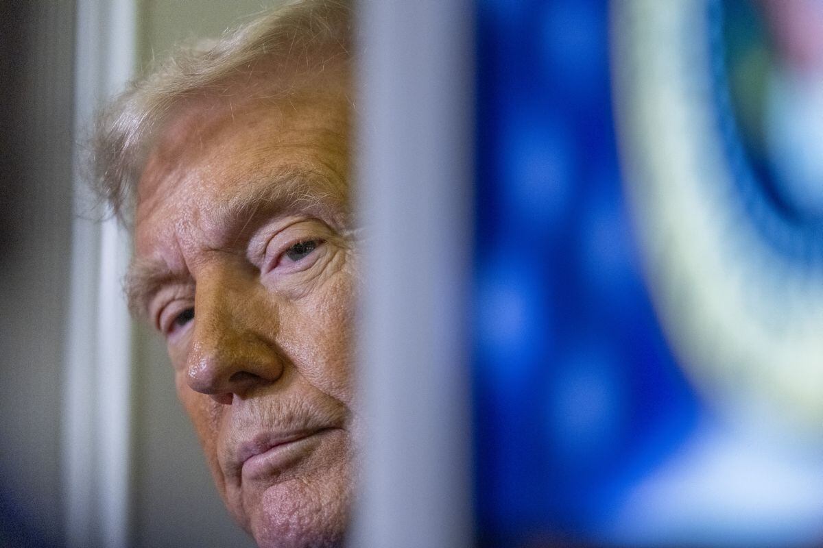 Donald Trump habla con la prensa en marzo de 2025. (Foto: AFP)