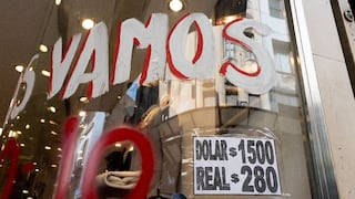 Dólar pierde terreno en operaciones de carry de mercados emergentes