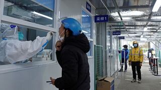 Shanghái se exaspera bajo el yugo del COVID cero que imponen las autoridades chinas