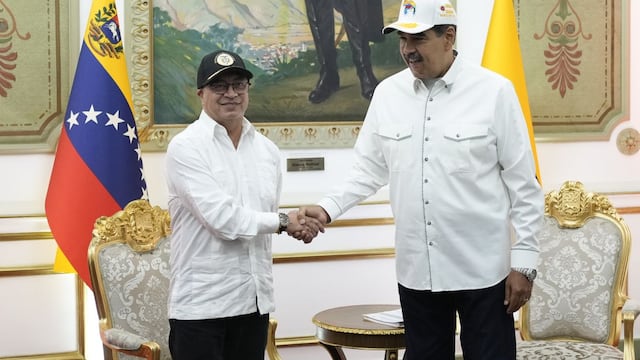 EE.UU. y Venezuela se reúnen en secreto antes de vencimiento de sanciones