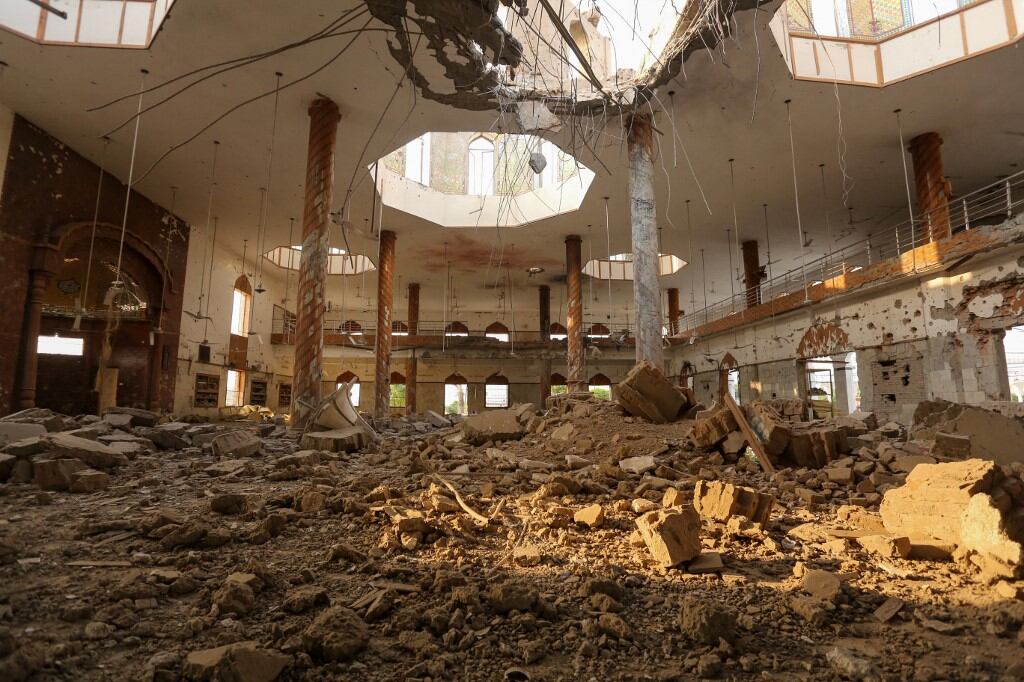 Vista general de la estructura dañada de un seminario islámico tras los ataques indios en Ahmedpur Sharqia, a unos 7 kilómetros de Bahawalpur, en la provincia pakistaní de Punjab, el 7 de mayo de 2025. (Foto de Shahid Saeed MIRZA / AFP)
