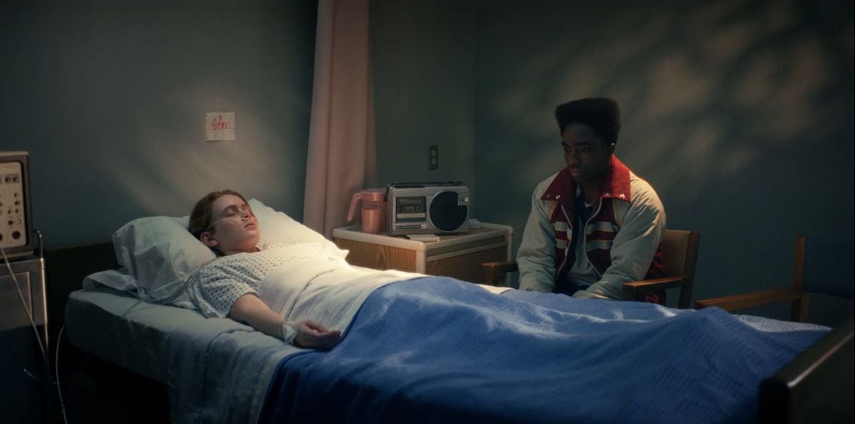 En “Stranger Things 5”, Max todavía permanece en estado de coma (Foto: Upside Down Pictures / Netflix)
