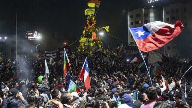 Las 20 imágenes de las protestas sociales que estremecieron Sudamérica en el 2020