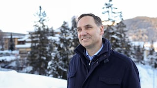 Directivo de Deutsche Bank alerta sobre incentivos tras año difícil