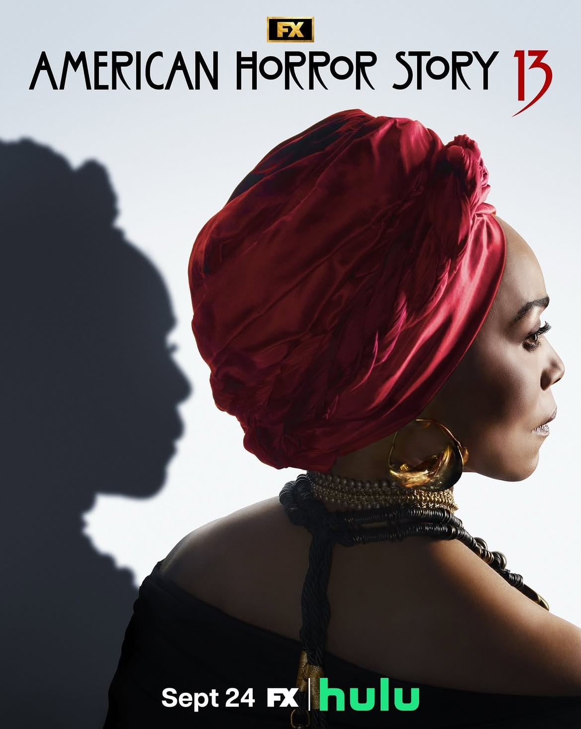 Angela Bassett en su póster individual para "American Horror Story: 13" (Foto: Ryan Murphy Productions)