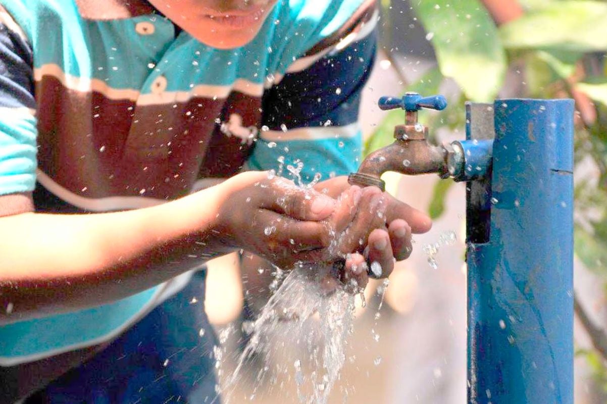 Cada limeño consume, en promedio, 134 litros de agua per cápita cada día, cuando el estándar recomendado por la OMS es de 100. Foto: GEC.