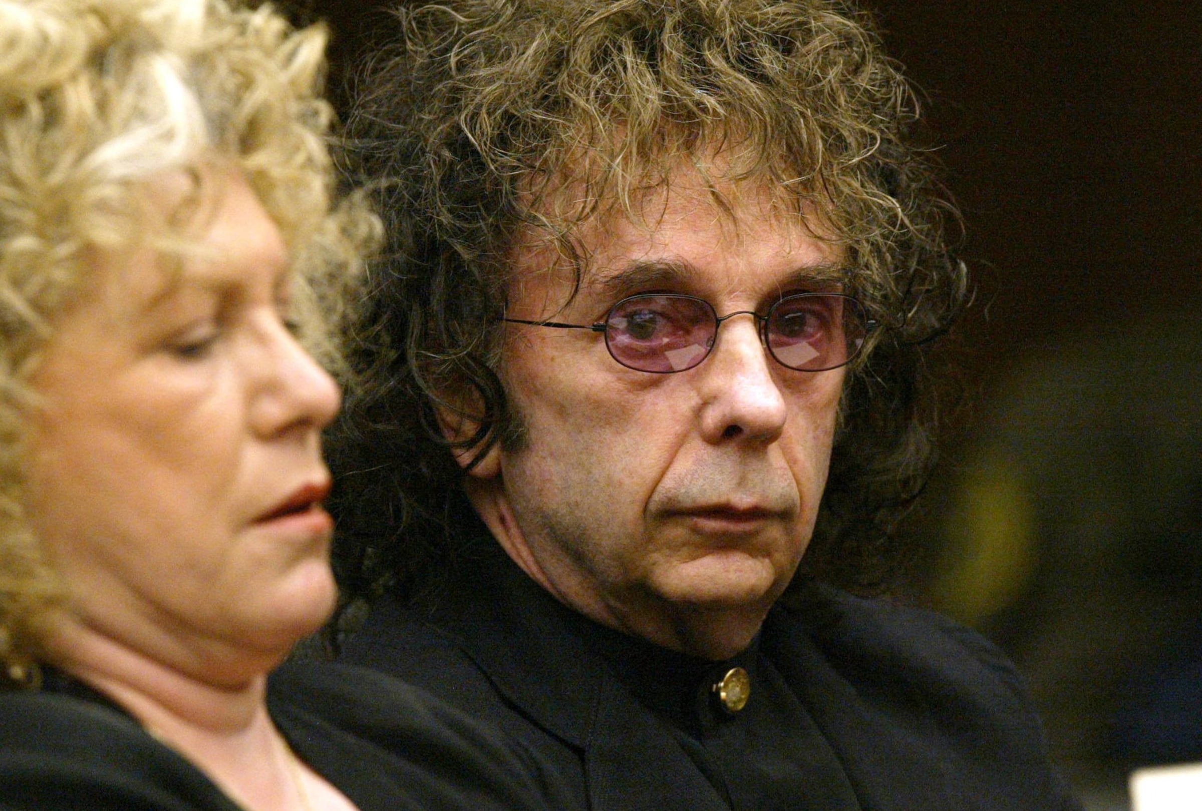 Conoce cómo Leslie Abramson, quien defendió a Erik Menendez, se enfrentó a los retos de representar a Phil Spector en su polémico juicio (Foto: AFP)