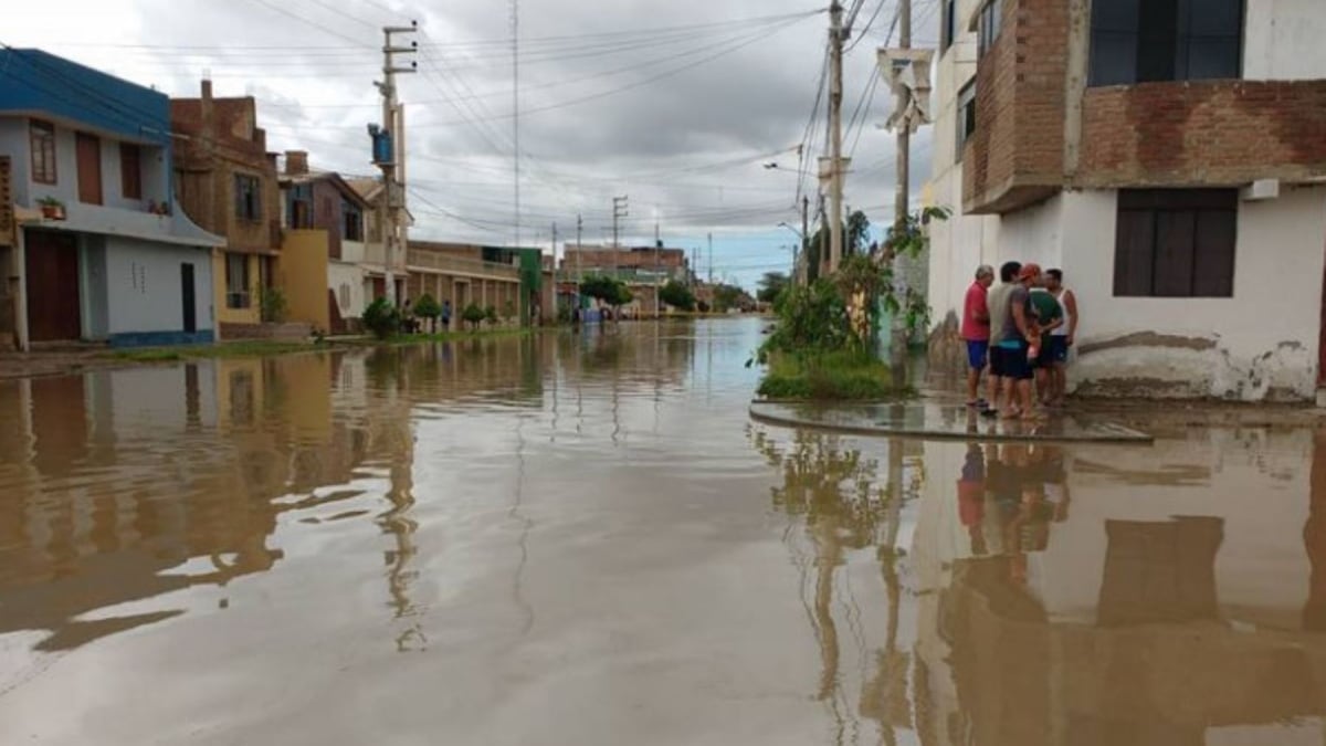 Declaran en estado de emergencia 893 distritos del Perú por fenómeno El Niño