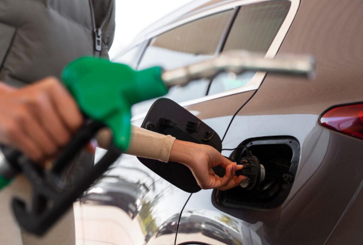 California contra el alto precio de la gasolina: así podría ayudarte el combustible E85 y el proyecto AB 2046 (Foto: Freepik)