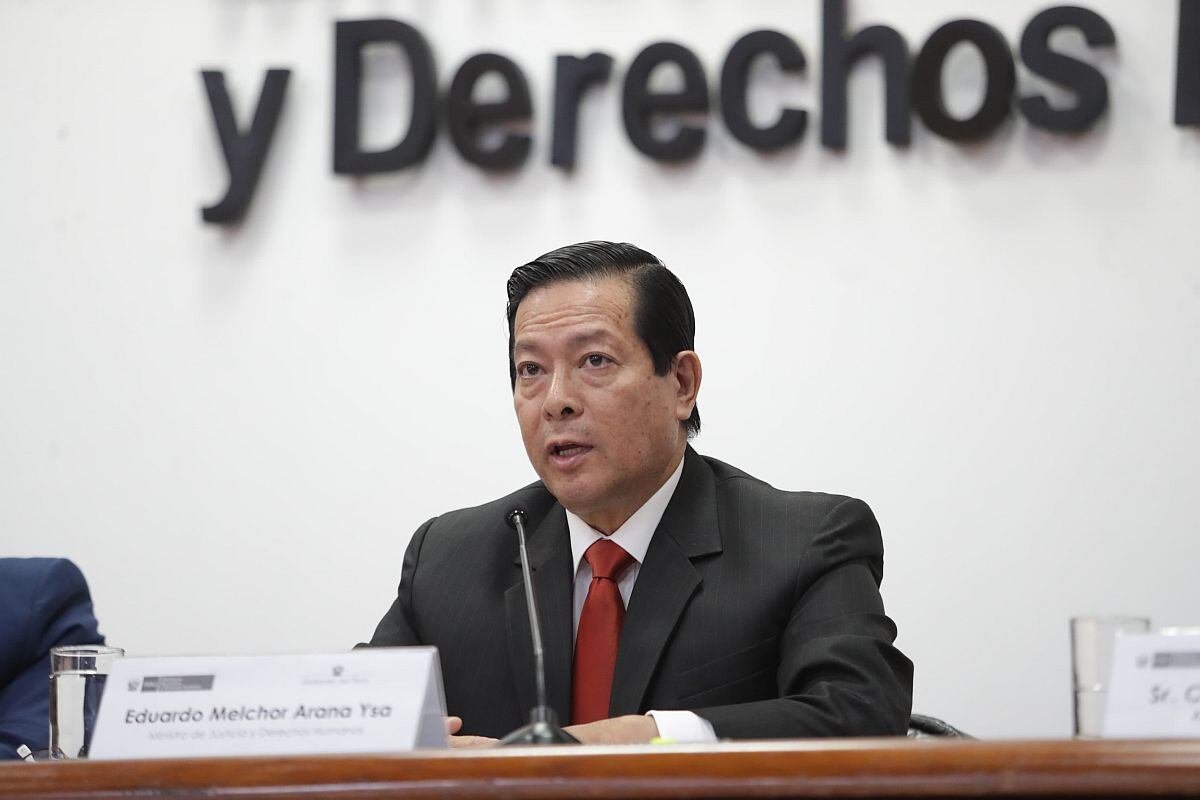 María Caruajulca le exigió al ministro de Justicia, Eduardo Arana, que la reponga en el cargo de procuradora general del Estado. (Foto: GEC)