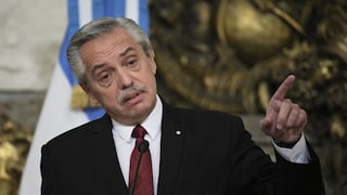 Cambio de ciclo político en Argentina atrae a inversores; índice Merval se dispara