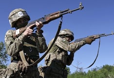 Ucrania refuerza formación militar práctica de sus adolescentes ante amenaza rusa