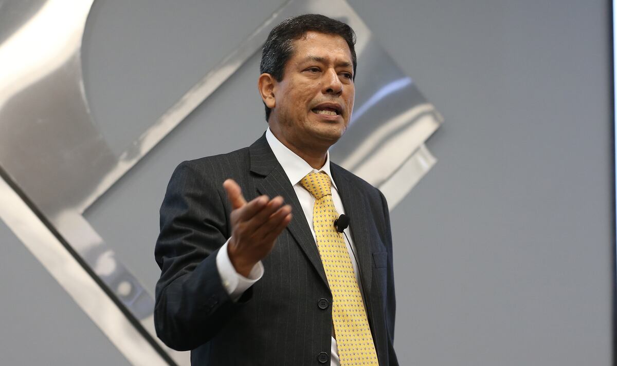Jorge Mogrovejo, superintendente adjunto de banca y microfinanzas de la SBS, afirma que la competencia y atrasos en pagos de sus clientes mella resultados de microfinancieras.