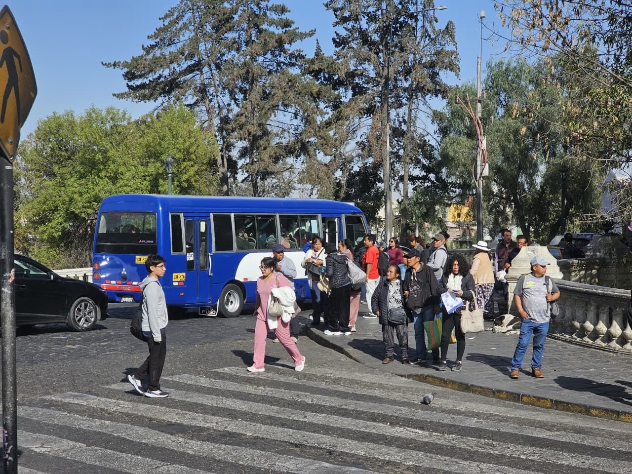 La Gerencia Regional de Educación exhortó a la Municipalidad Provincial de Arequipa, a solucionar el problema del transporte público, el cual viene afectando a estudiantes y la población en general. (Foto: Yunsu Pariapaza/@photo.gec)
