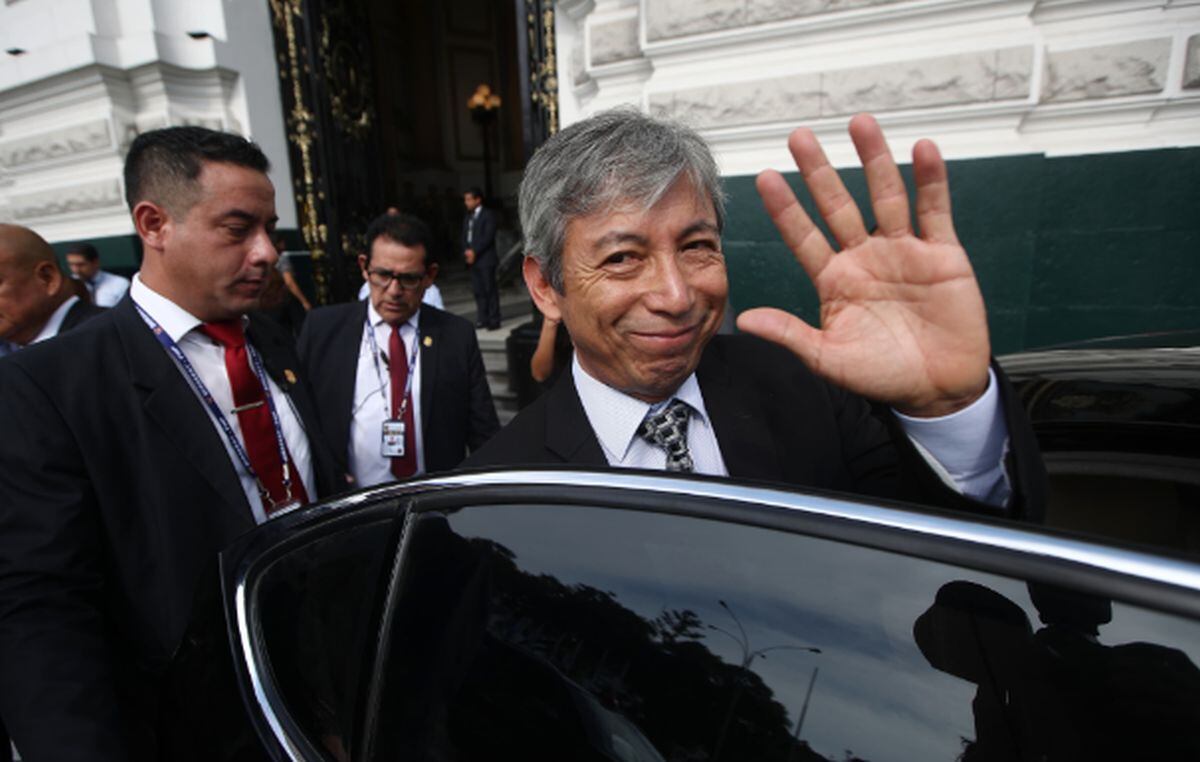 El ministro de Economía, José Arista, asistió este jueves 4 de abril a la Comisión de Economía del Congreso | Foto: jorge.cerdan/@photo.gec