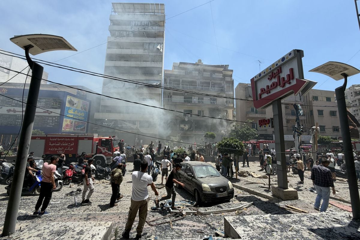 Bombardeos israelíes en Beirut amenazan frágil avance hacia una tregua regional. Foto: Ibrahim AMRO / AFP