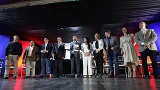 Antichavismo presenta boleta de primarias, a poco más de un mes para sus elecciones