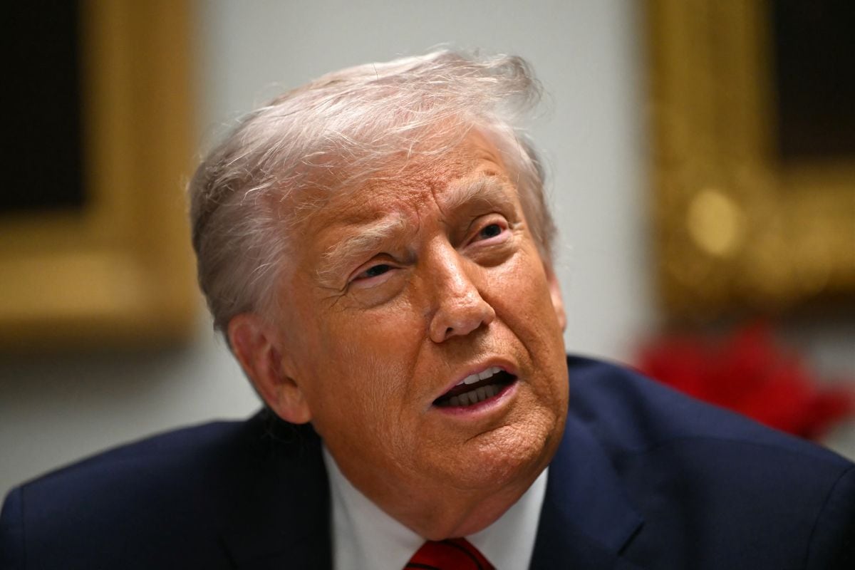 El presidente Donald Trump presentó el portal de la nueva “tarjeta dorada”, un programa dirigido a atraer inversión extranjera de alto valor. Foto: ANDREW CABALLERO-REYNOLDS / AFP