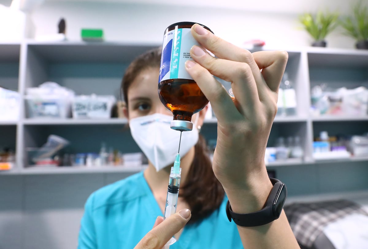 Las nuevas intalaciones atenderán el crecimiento de la demanda de productos farmacéuticos destinados principalmente a la cadena productiva pecuaria. (FOTOS: ALESSANDRO CURRARINO/EL COMERCIO - Referencial)