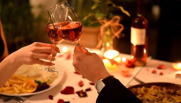 Cuando el sabor se convierte en el lenguaje de nuestros corazones. Las cenas románticas, una opción para este 14 de febrero. (Foto: Shutterstock)