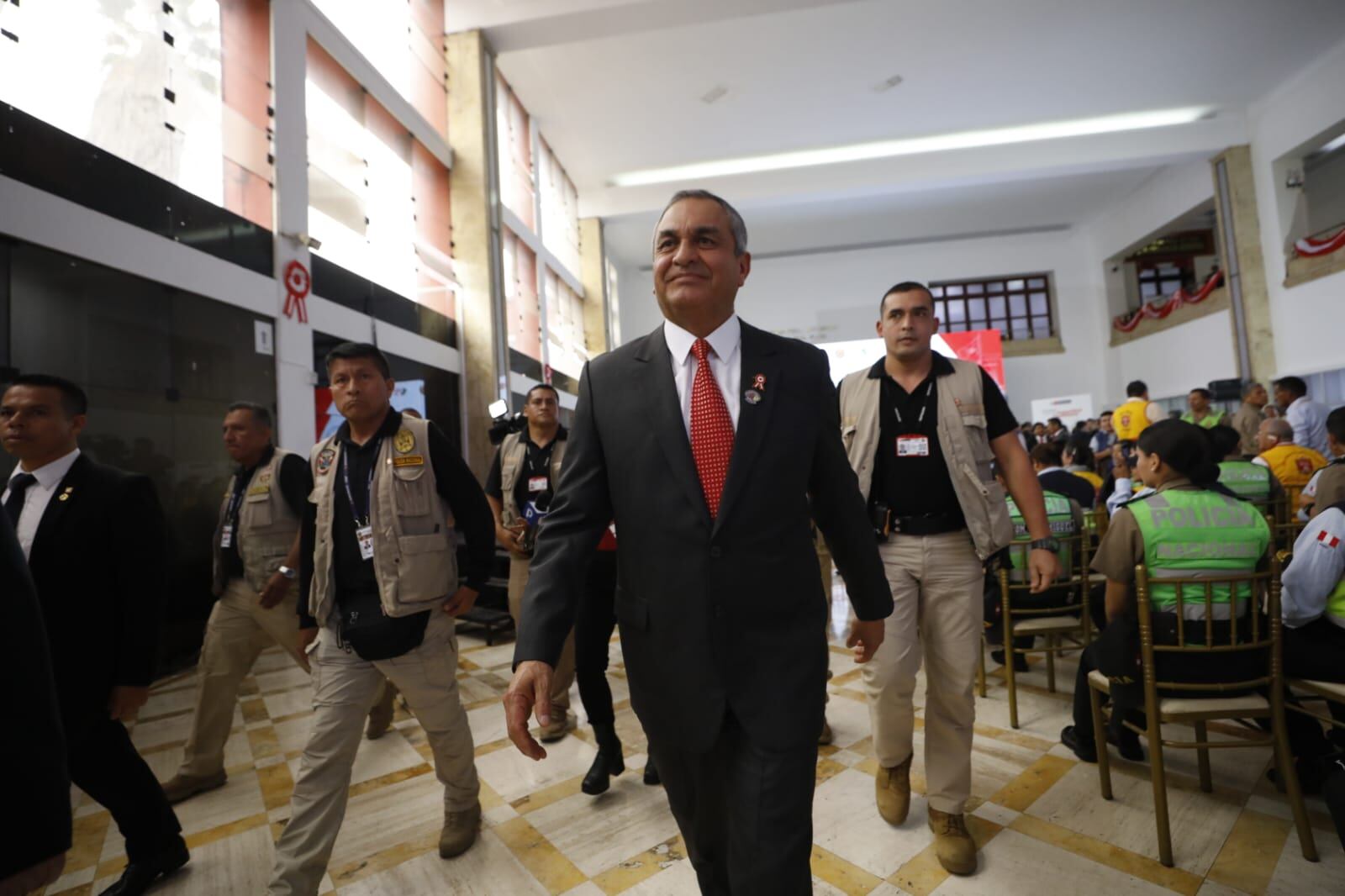 Vicente Romero dijo que va a presentar en Consejo de Ministros un “bloque importante de normas legales” para fortalecer la labor de la Policía. Fotos: Piko Tamashiko/GEC.