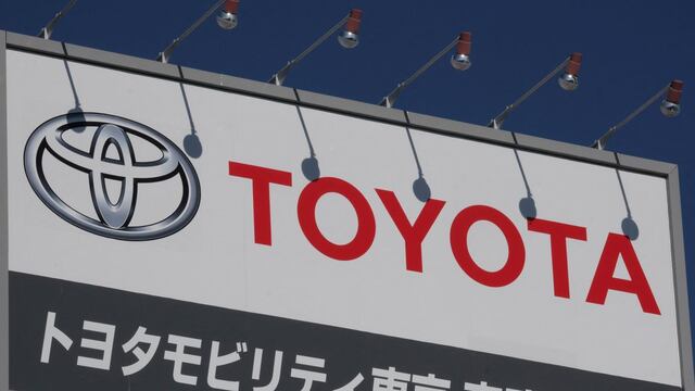 Toyota advierte que podría no alcanzar meta de producción